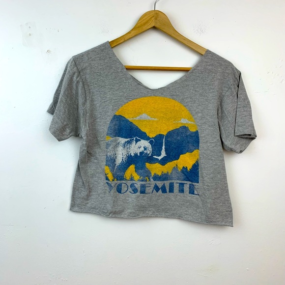 no brand Tops - Yosemite national park bear mountain crop tee